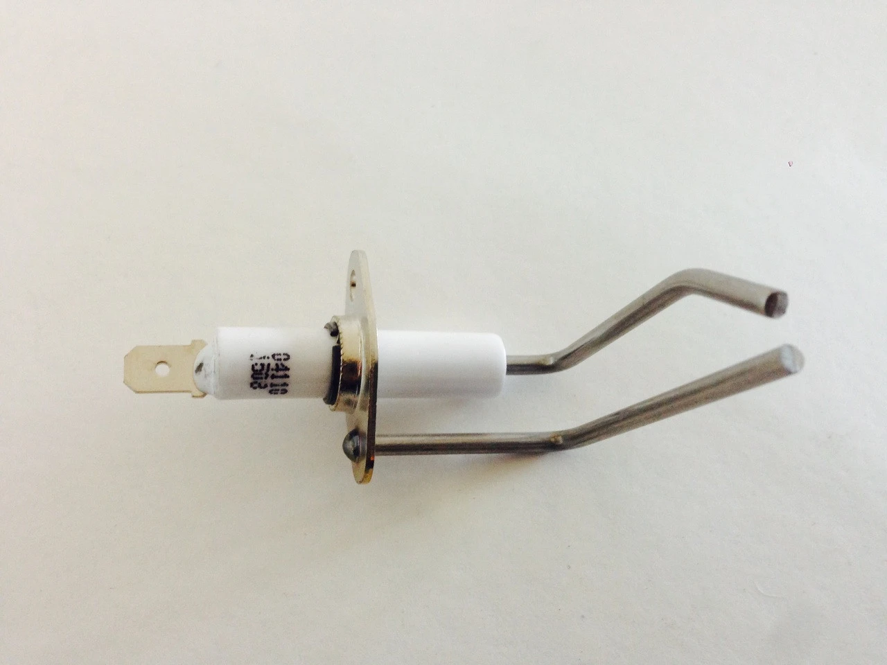 210-0240 Alfresco Rotisserie Dual Tip Electrode 1 210-0240 Alfresco Rotisserie Dual Tip Electrode