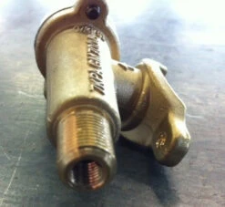 Charbroil, Turbo Brass Clamp-on Valve - 3701C -Outdoor Grill Life Shop 3701ca 86388.1684508312.1500.1500