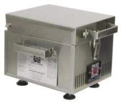 SOL-IR8A Solaire Anywhere Mini Personal Infrared Grill -Outdoor Grill Life Shop Anywhere Personal Grill Back Side View SOL IR8A 27652.1477052387.1500.1500