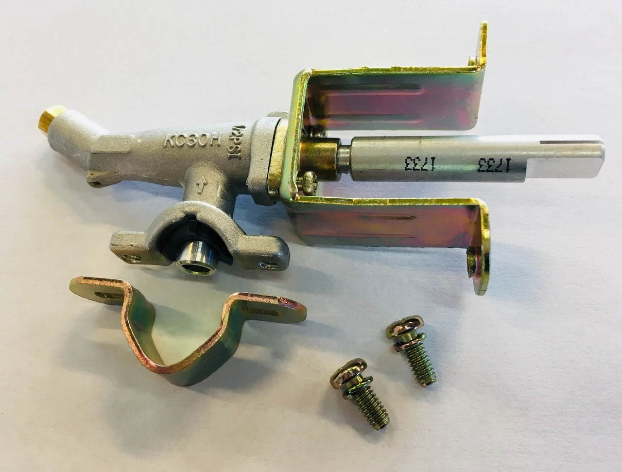 Charbroil, Kenmore Brass Clamp-on Valve - 3730C 1 Charbroil, Kenmore Brass Clamp-on Valve - 3730C