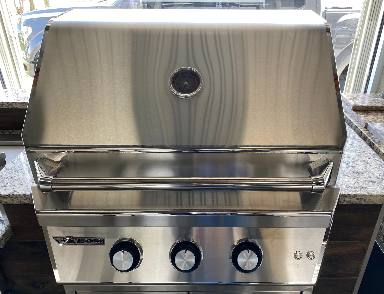 Twin Eagles 30" Built-in Grill With Rotisserie And Sear Zone - TEBQ30RS 1 Twin Eagles 30" Built-in Grill With Rotisserie And Sear Zone - TEBQ30RS